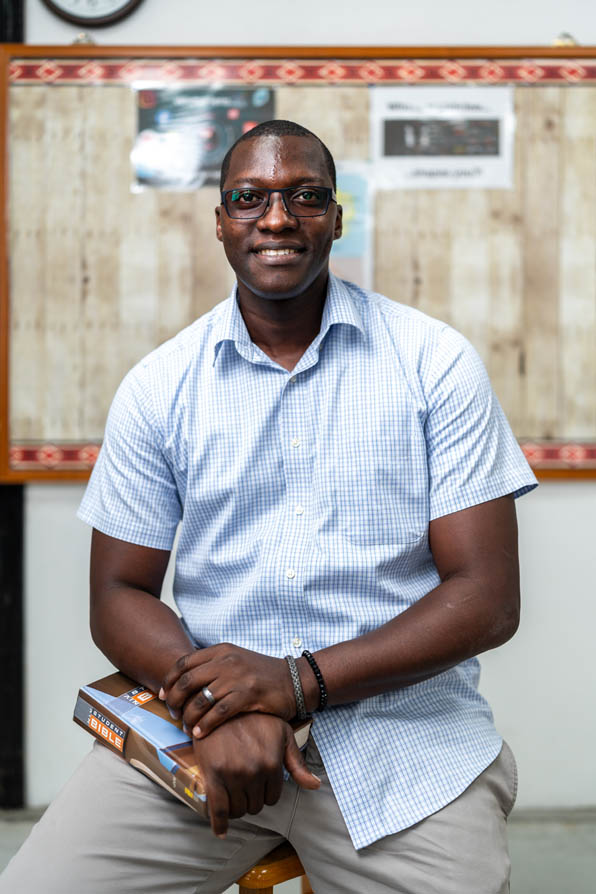 Henry Kasonso : High School Bible Teacher